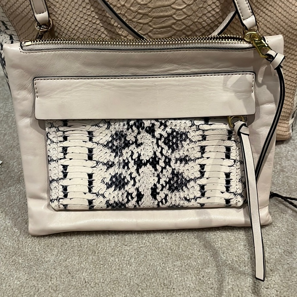 Euc Coach Madison Leather And Python Felicia Cros… - image 1